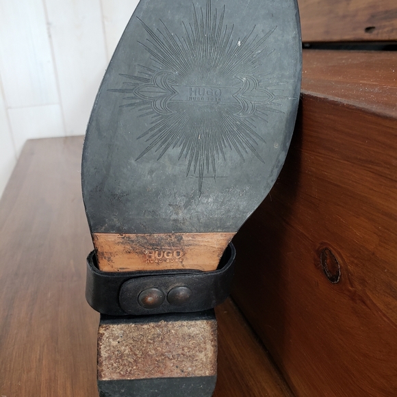 Hugo Boss women boots - Picture 4 of 5